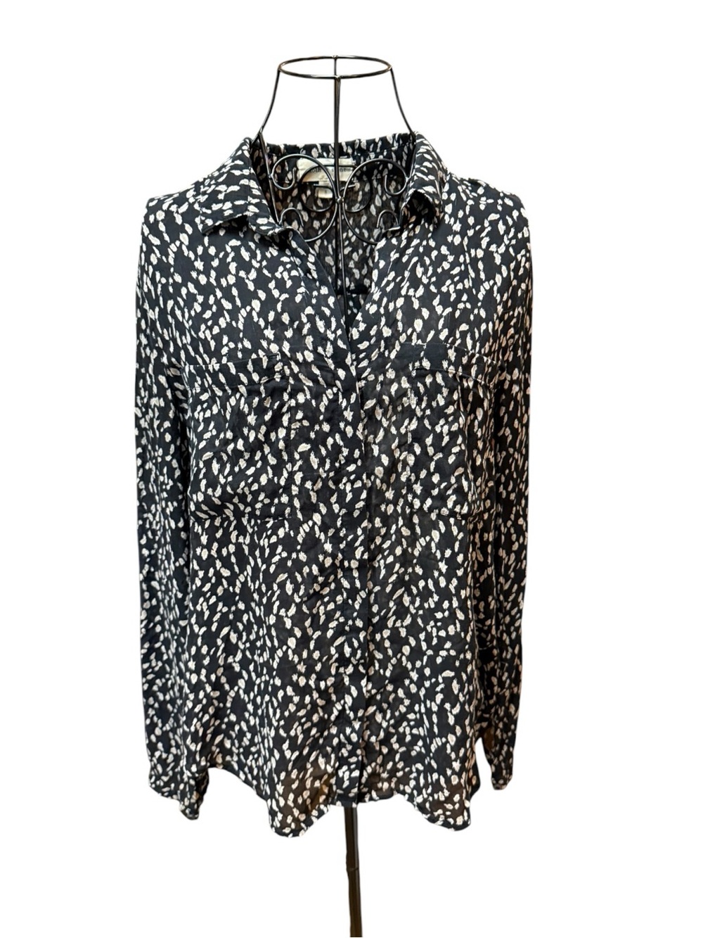 cloth & stone Anthropologie Black and White Abstract Dot Button-Down Shirt Small
